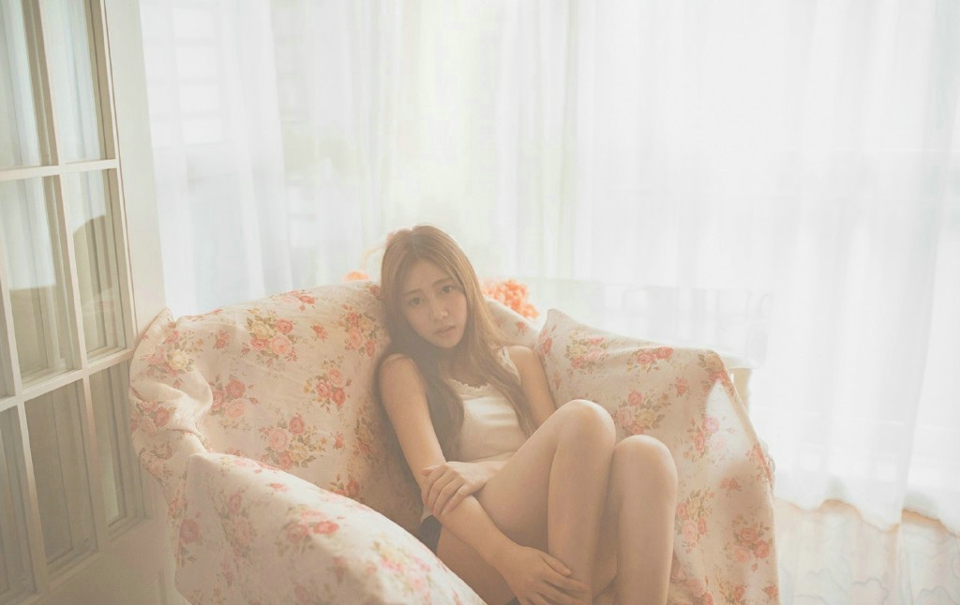 “其实本可以用船只运粮的，若以船队运粮，逆江而上，我军的后勤供应至少在打到江州之前，可保无忧。”马良叹了口气，苦笑道。
